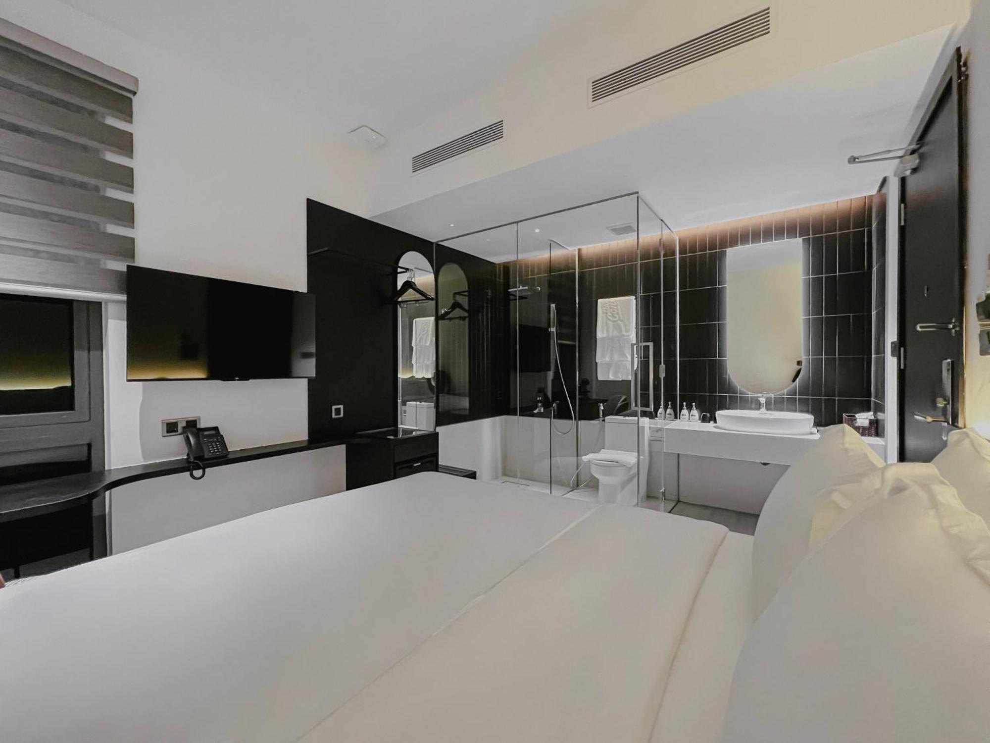 הו צ'י מין סיטי The Concept Hotel Hcmc- District 1 מראה חיצוני תמונה