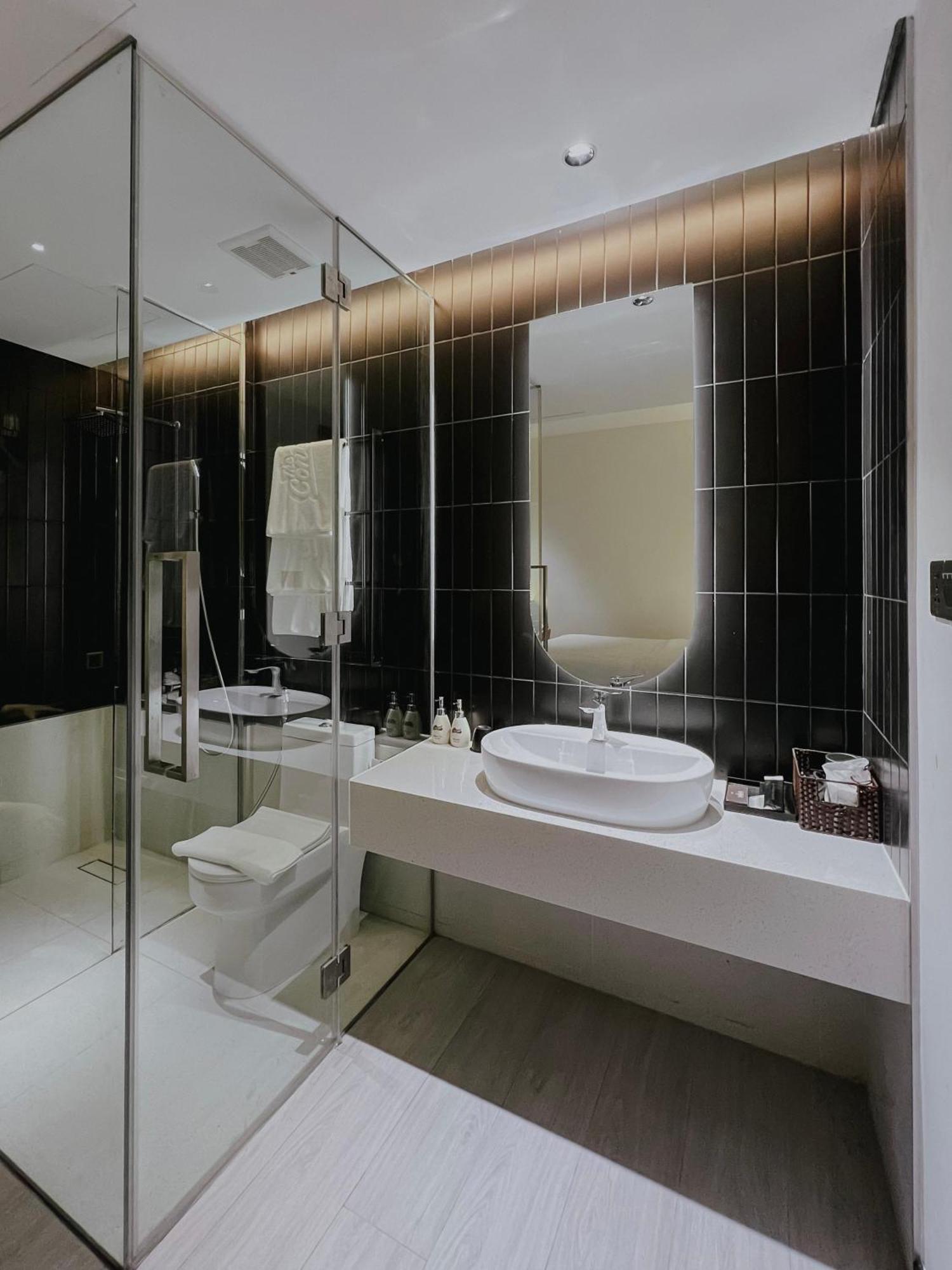 הו צ'י מין סיטי The Concept Hotel Hcmc- District 1 מראה חיצוני תמונה