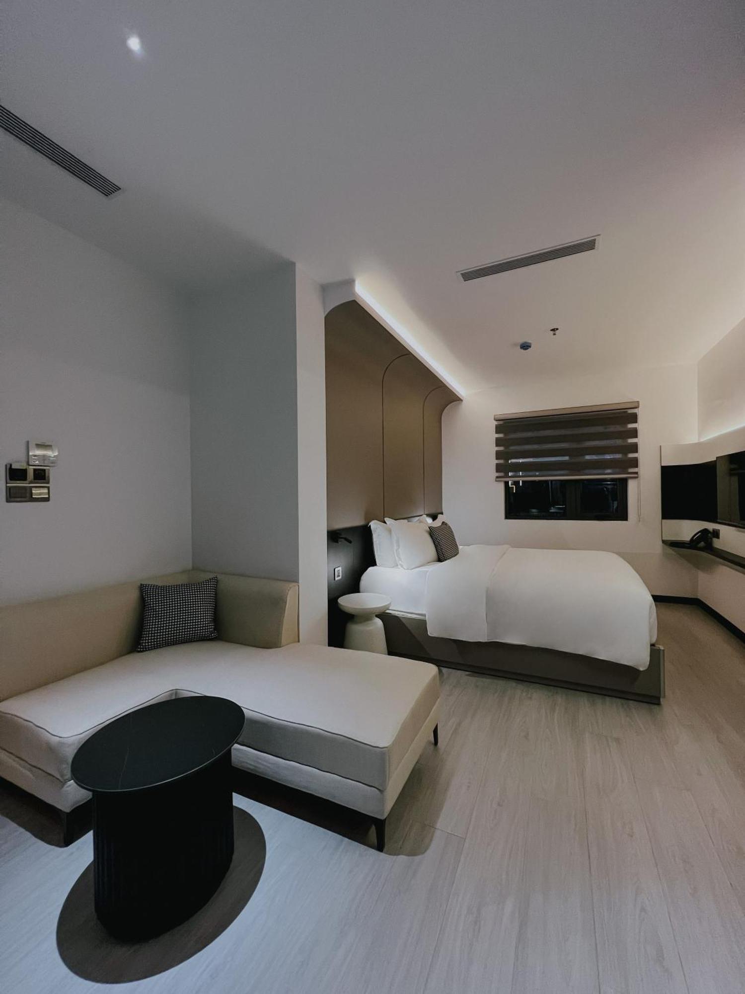 הו צ'י מין סיטי The Concept Hotel Hcmc- District 1 מראה חיצוני תמונה